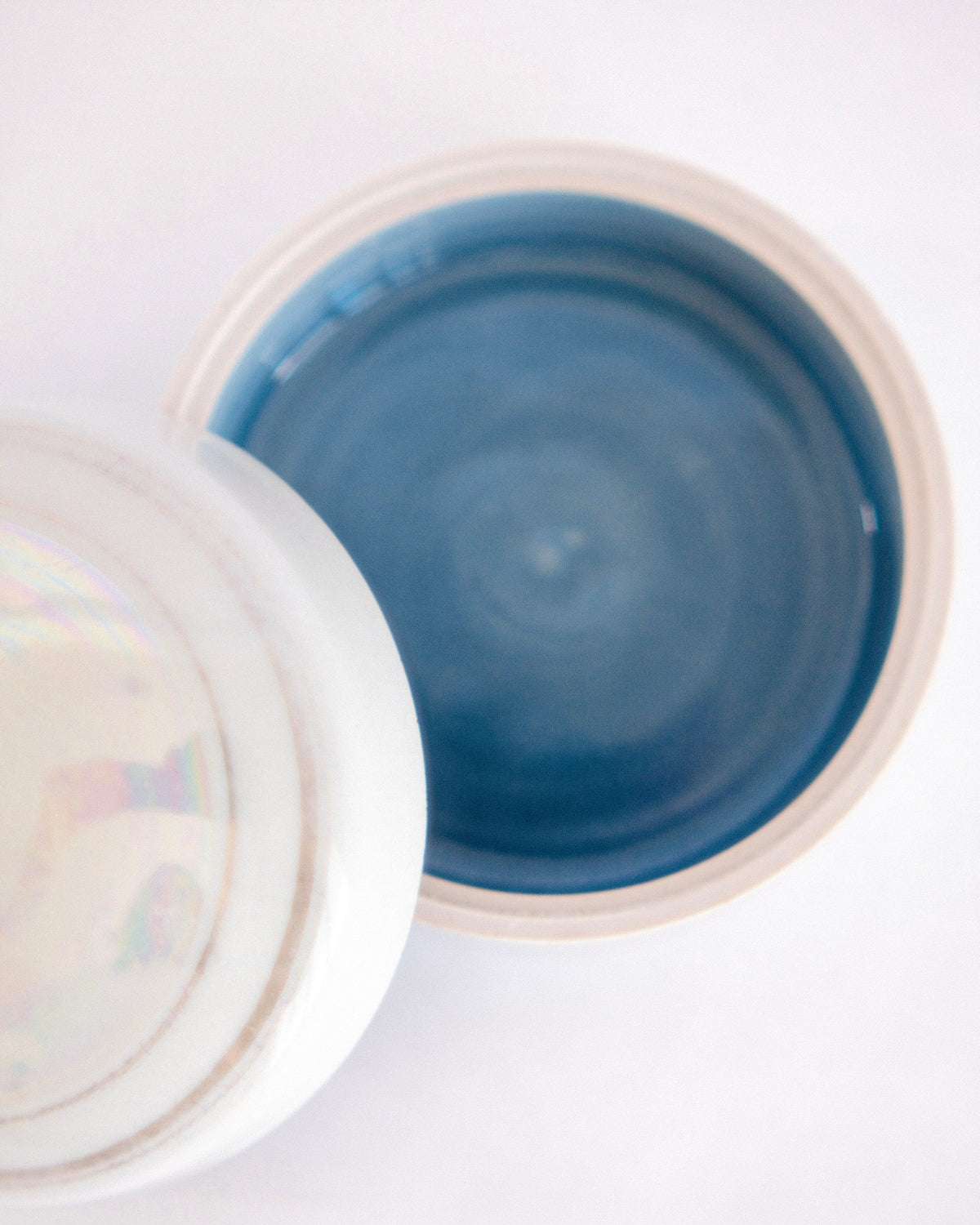 Vintage Iridescent Pearlized Porcelain Trinket Box | Deep Blue Interior